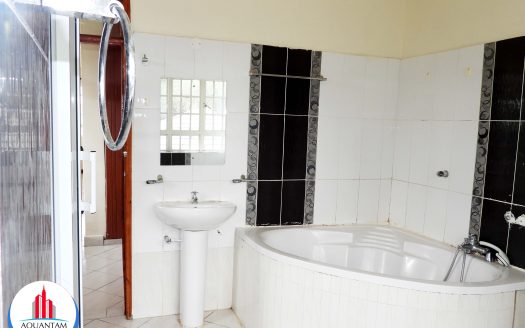 4 BEDROOM MANSIONETTE TO LET IN KAHAWA SUKARI
