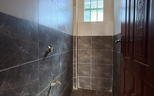 TWO BEDROOM LETTING IN KAMAKIS CORNER – LUCY’S APARTMENT